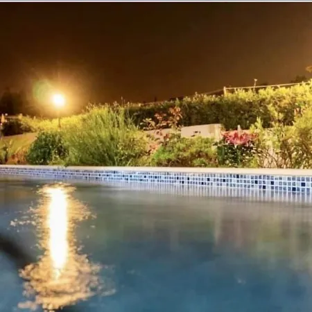 Holiday home Fantastic House Swimmingpool Jacuzzi Horses Alcobaca