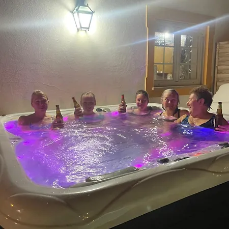 Fantastic House Swimmingpool Jacuzzi Horses